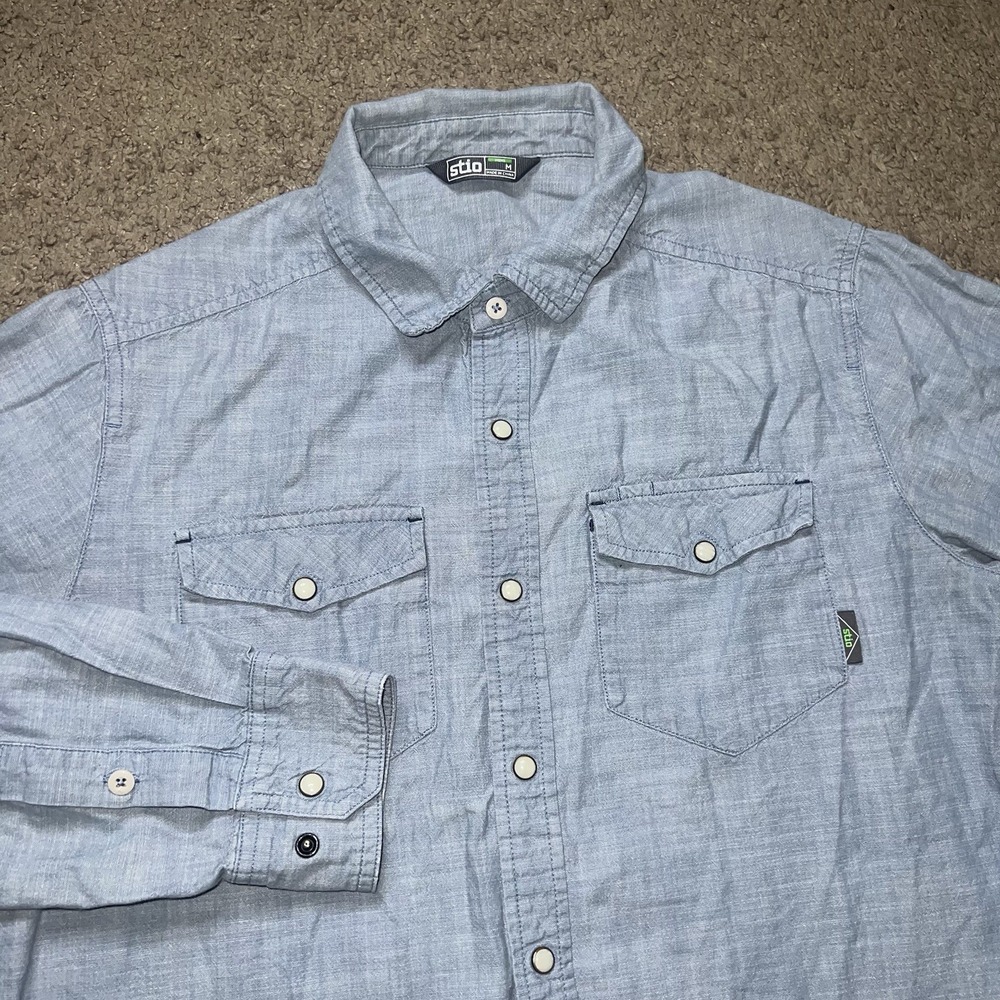 Stio Ashton Chambray Shirt Mens M Blue Pearl Snap Western Lightweight Cotton